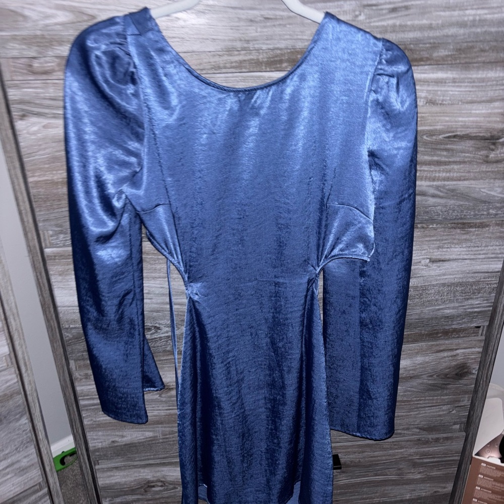 Elegant Blue Long Sleeve Dress